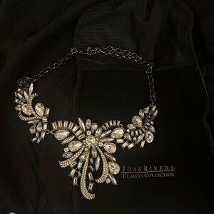 Joan Rivers gorgeous rhinestone statement necklace!